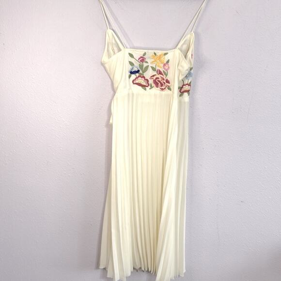 ASOS Women Cream Embroidered Pleated Cami Wrap Midi Dress Size 6 - Picture 8 of 11